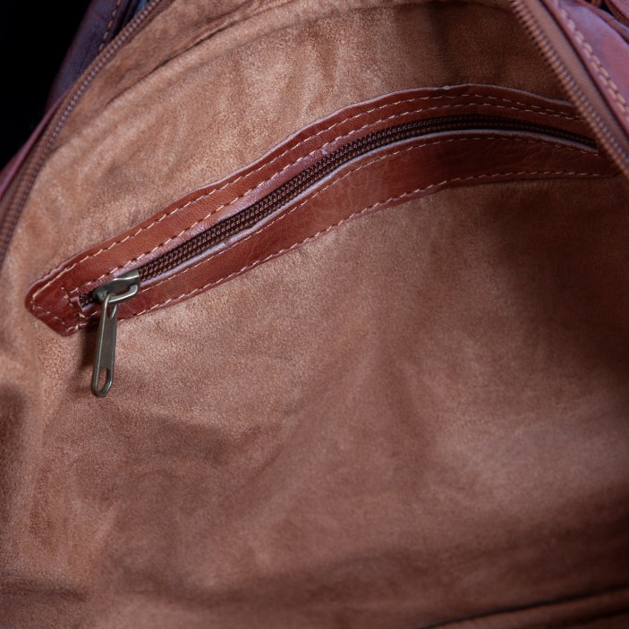 Elegancka torba biznesowa z naturalnej skóry w kolorze koniakowym. Odpinany pasek, idealna na laptop i dokumenty. (5)