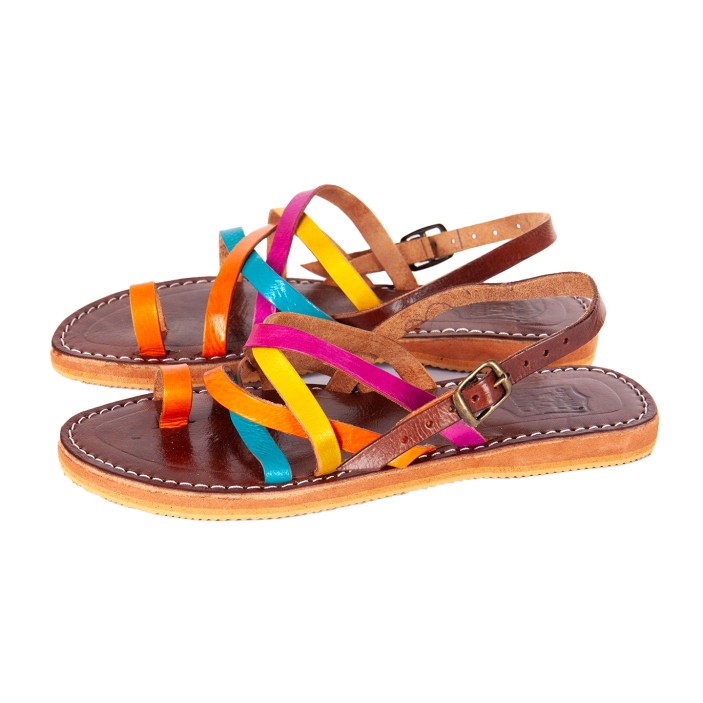 Ręcznie wykonane sandały z naturalnej skóry, unikatowe kolory, wygoda i rzemieślnicza precyzja – każda para to indywidualny styl. (1)