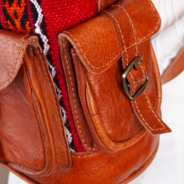 Skórzany plecak handmade z kilimem z Maroka. Mały plecak w stylu etno i vintage, idealny na prezent. Ręcznie robiony, unikalny. (4)