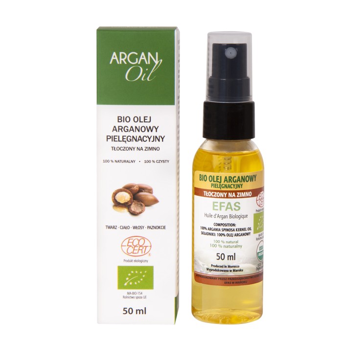 Marokański olej arganowy znajduje się w butelce wykonanej z przezroczystego plastiku, zakończonej pompką, która ułatwia dozowanie produktu. Olej arganowy ma piękny, złoty kolor. Polecany jest do stosowania do każdego rodzaju skóry, włosów czy paznokci. Pojemność butelki to 50 ml. Jest to doskonała pojemność na prezent lub aby zabrać olej arganowy ze sobą na wakacje. (1)