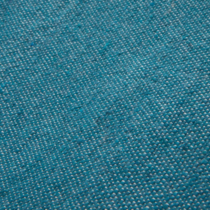 Morska narzuta bawełniana w kolorze turkusowym. Ręcznie tkany pled z frędzlami. Energetyczny dodatek w stylu boho do sypialni i salonu. (5)