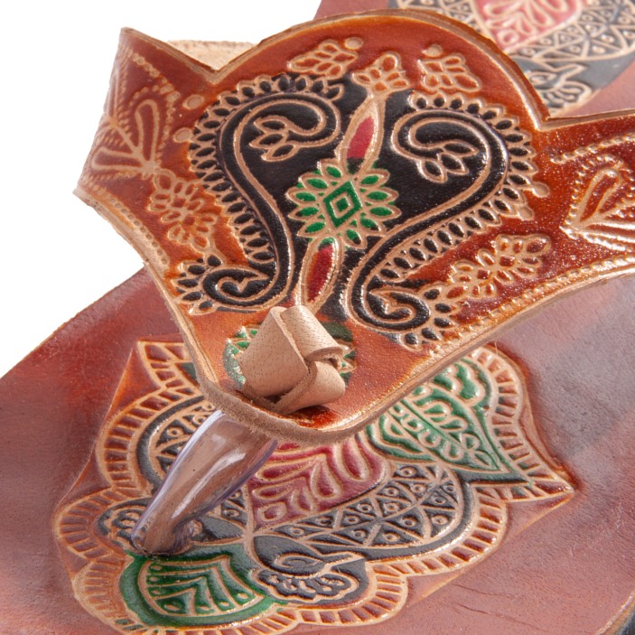 Skórzane japonki z ręcznie tłoczonym wzorem. Styl boho, wygodne na lato. Skóra naturalna, podeszwa inna. (4)