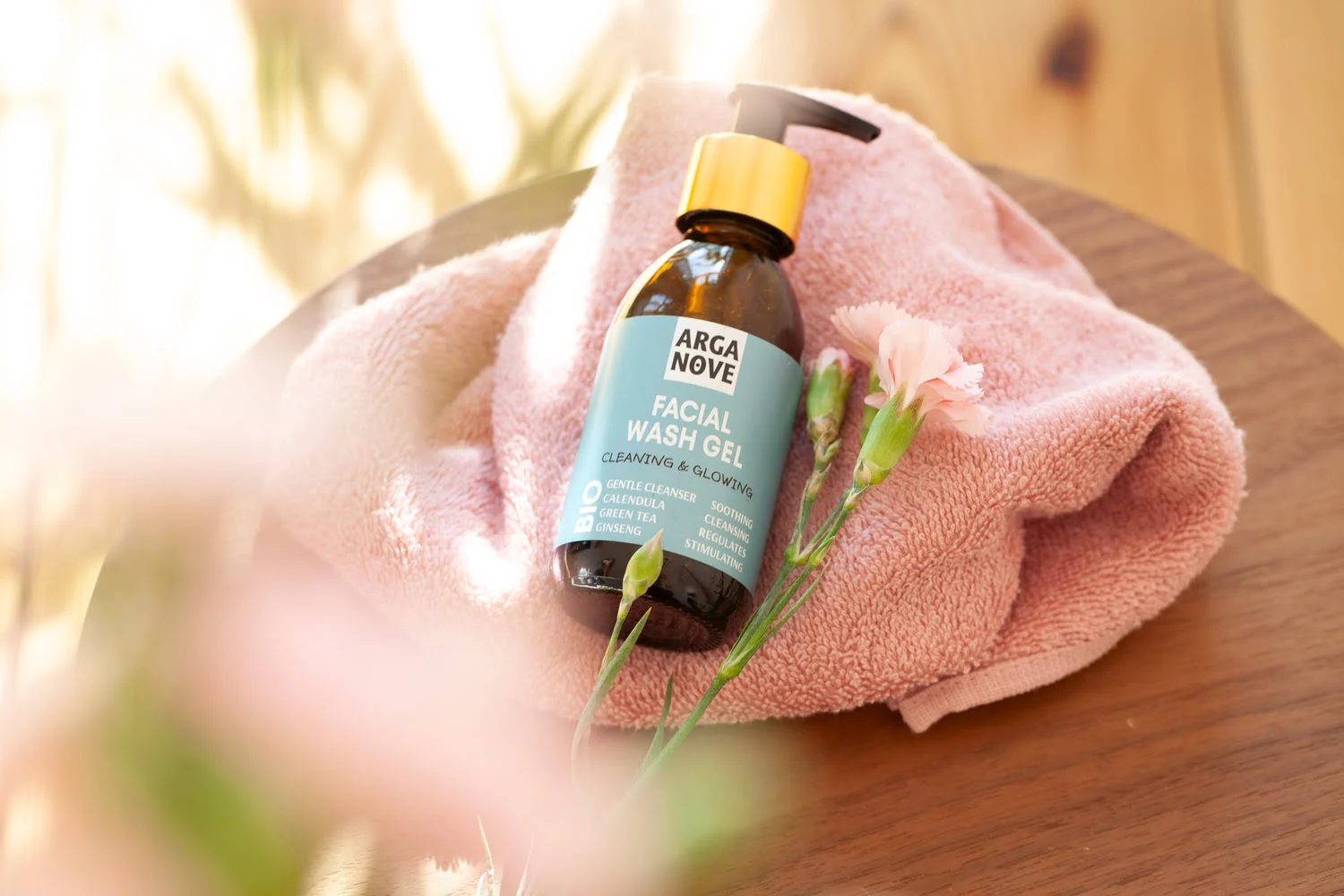 Jak nauczyć się słuchać potrzeb swojej skóry? Pielęgnacja w rytmie „slow”