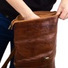 mini: Ręcznie wykonany plecak skórzany roll-top w koniakowym kolorze. Naturalna skóra, dwie kieszenie zewnętrzne. Marokańskie rzemiosło w miejskim stylu. (7)
