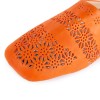 mini: Naturalna skóra została zafarbowana na piękny, pomarańczowy kolor, a następnie marokańscy rzemieślnicy ręcznie wytłoczyli ażurowy wzór.  (4)