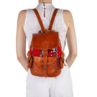 Obrazek dla: Skórzany plecak handmade z kilimem z Maroka. Mały plecak w stylu etno i vintage, idealny na prezent. Ręcznie robiony, unikalny.