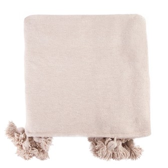 Obrazek dla: Jasnobeżowy, ręcznie tkany koc z bawełny. Delikatny splot, puszyste frędzle i naturalny materiał.