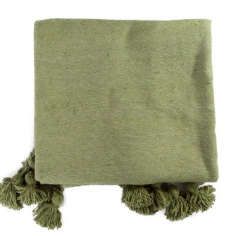 Obrazek dla: Duża narzuta bawełniana w kolorze groszkowej zieleni. Pled z chwostami. Energetyczny dodatek do sypialni w stylu boho.